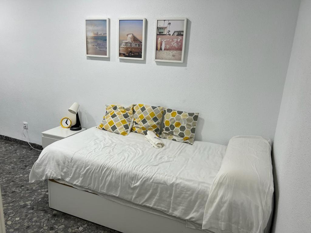 Casa Compartida Villanueva De Gallego Luaran gambar